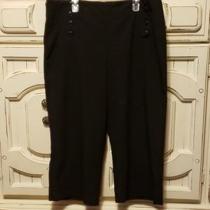 Dressbarn Cropped Gauchos Size 12